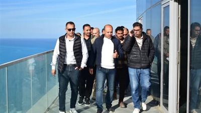مساعد نائب رئيس الهيئة يتفقد مشروعات التنمية وخطة التشغيل بالعلمين الجديدة