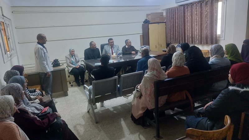 جانب من لقاء الدراسات