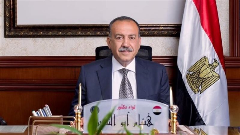 محافظ أسيوط 