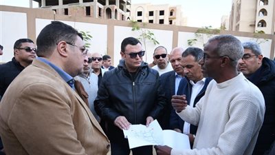 وزير الإسكان يتفقد مشروعات «جنة وديارنا ودار مصر» بالقاهرة الجديدة