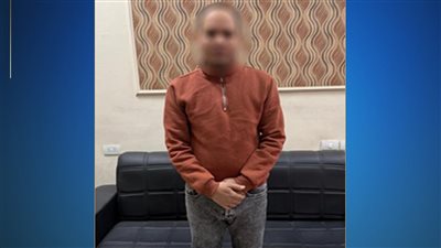 ضبط شخص يحاول التأثير على الناخبين بمحيط الدائرة الانتخابية بالبحيرة 
