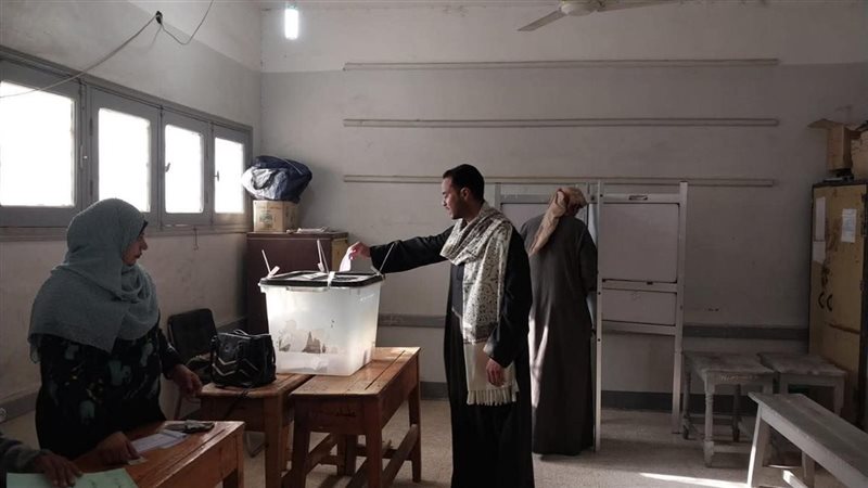 توافد الناخبين في