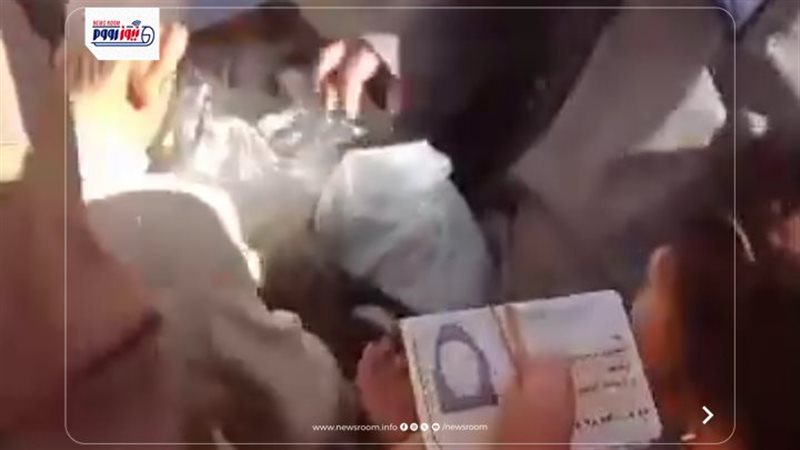 جانب من الفيديو 