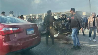 العربية اتعجنت.. حادث مروع بطريق السويس قبل سيتي سنتر ألماظة 