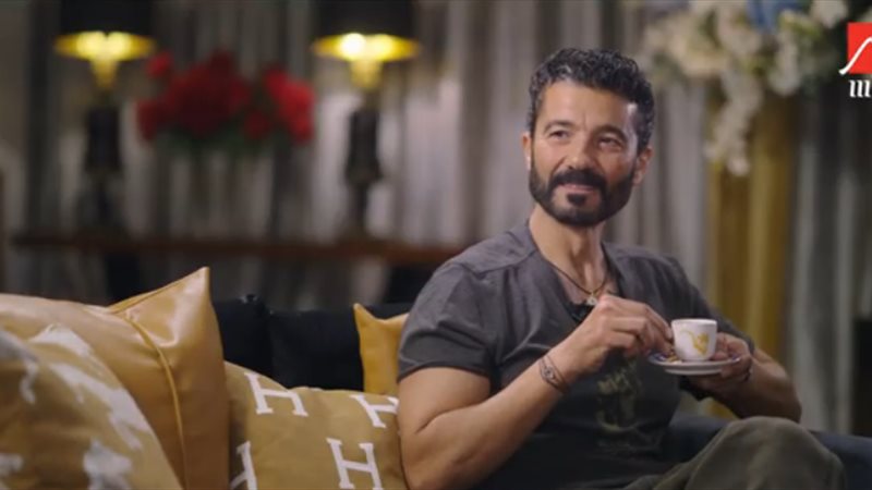 الفنان خالد النبوي