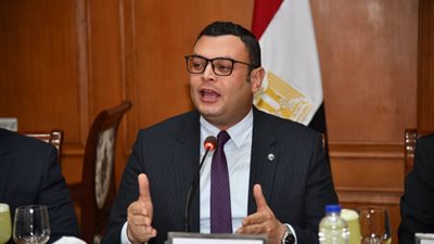 لجنة الإسكان بالشيوخ تناقش ملف الإسكان الاجتماعي بحضور الوزير
