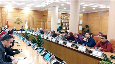 رئيس جامعة بنها يترأس اجتماع مراجعة الإدارة السنوي للنظام المتكامل للجودة 