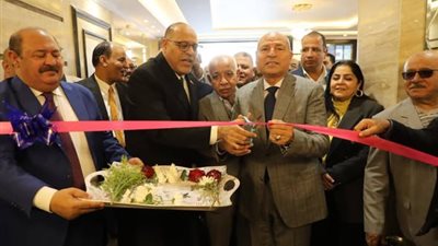وزير العمل يفتتح المقر الجديد للنقابة العامة للعاملين بالنقل البري