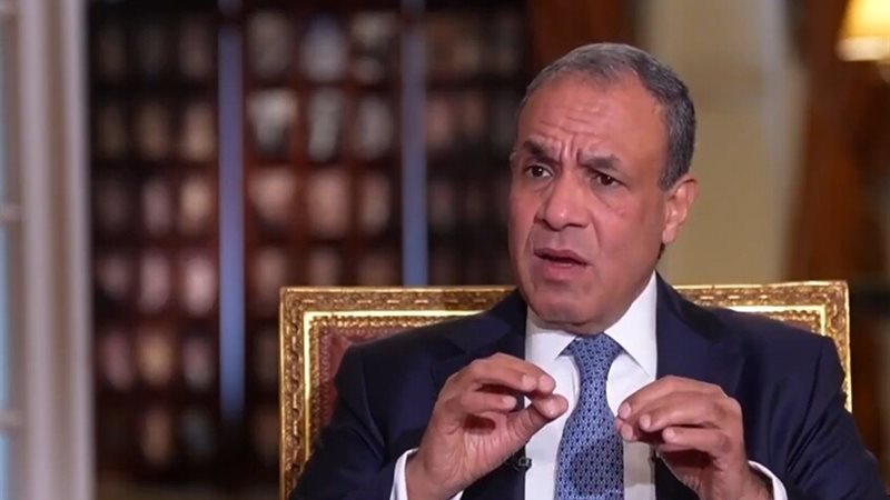 بدر عبد العاطي 