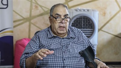 خبير اقتصادي: 65% من الموازنة تذهب لخدمة الدين والحل في الإنتاج| خاص
