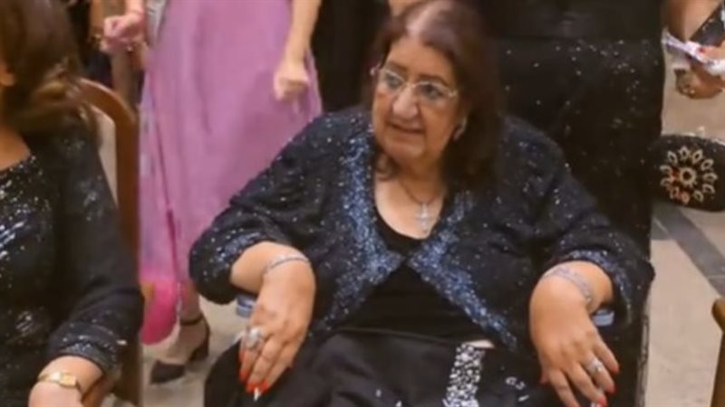 والدة هاني رمزي 