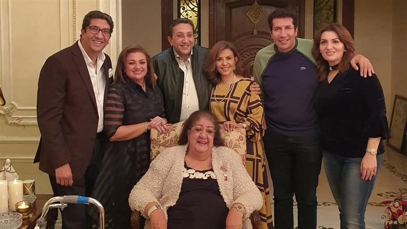 والدة الفنان هاني
