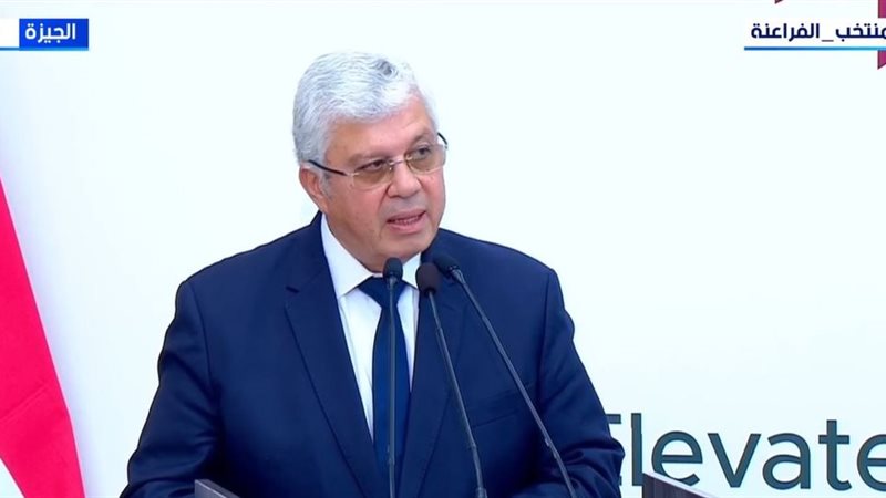 أيمن عاشور