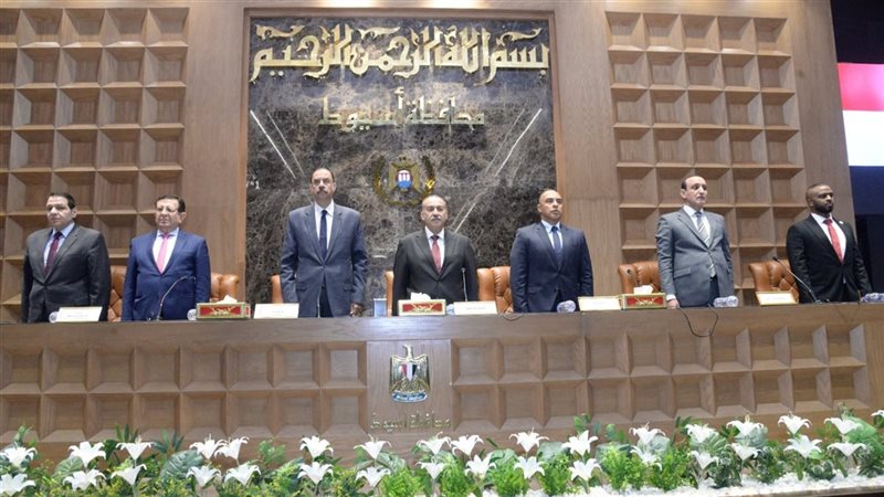 محافظ أسيوط 