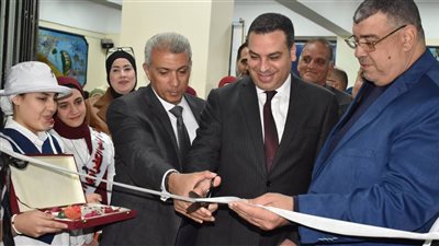 نائب محافظ بورسعيد يفتتح معرض منتجات مدارس التعليم الفني