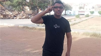 رحلة عمل تنتهي بمأساة.. مصرع شاب دهسًا تحت عجلات القطار في أسيوط