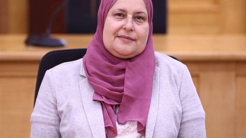 الدكتورة أمال السباعي