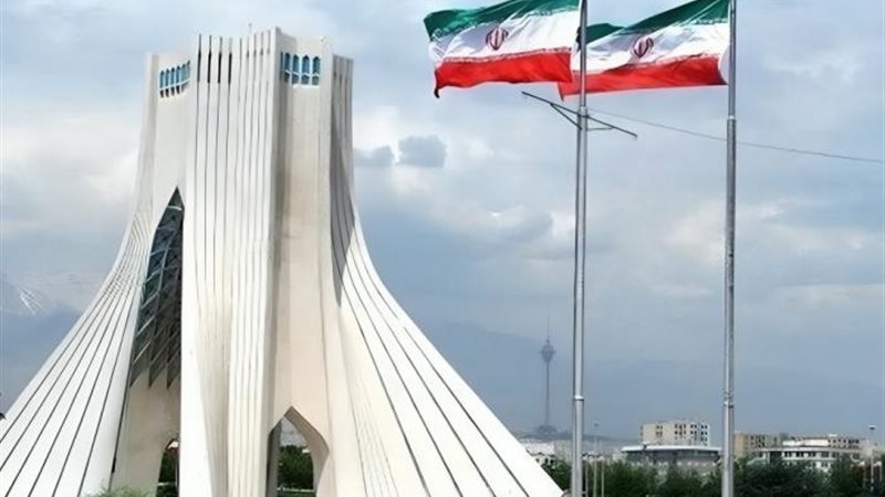 علم إيران