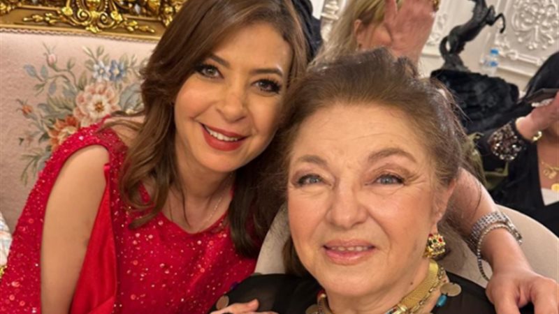 منال سلامة وهدى رمزي
