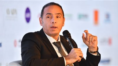 رئيس البورصة المصرية: مد ساعات التداول لن يؤثر على التسويات المصرفية