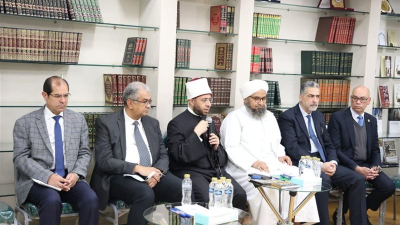 وزير الأوقاف بمؤسسة