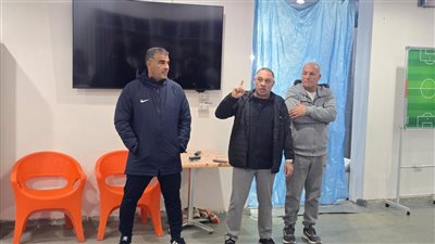 رئيس إنبي يحفز اللاعبين قبل استئناف مباريات الموسم الجديد