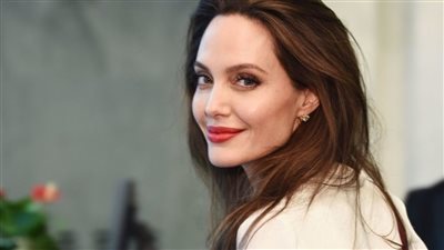 أنجلينا جولي تصل العريش لتفقد المصابين الفلسطينيين