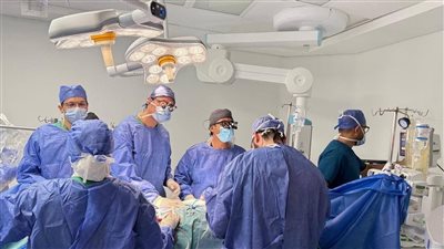 المستشفيات الجامعية تجري..عمليات جراحية دقيقة ناجحة 