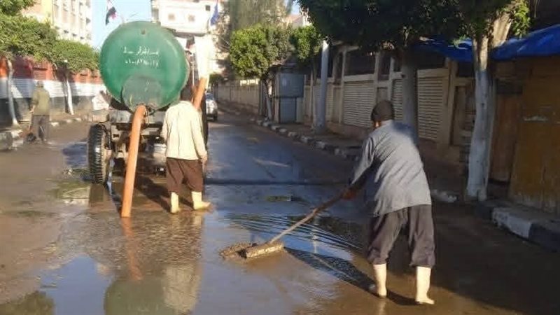 رفع تجمعات مياه الأمطار