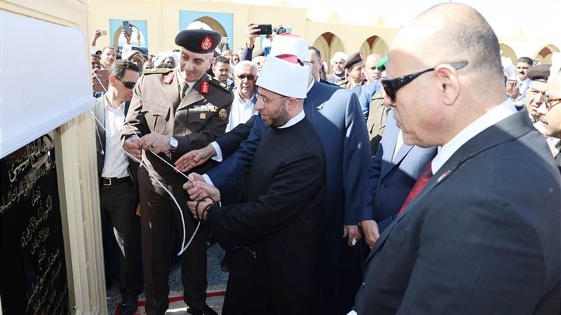 وزير الأوقاف خلال