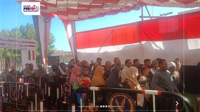 إقبال المواطنين بالساعات الأولى على لجان الدائرة الثالثة بالفيوم لجولة الإعادة