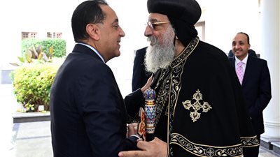 رئيس الوزراء يهنئ قداسة البابا تواضروس الثاني بمناسبة عيد الميلاد المجيد