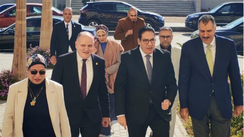 رئيس الجامعة 