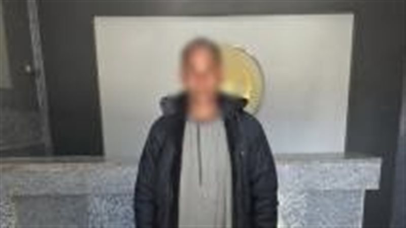 المتهم بتوزيع أموال