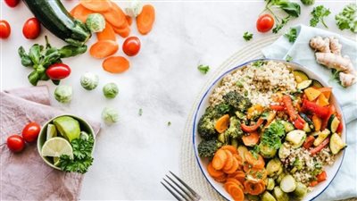 دروس غذائية مهمة نبدأ بها العام الجديد لحياة صحية أفضل 	