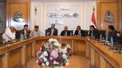 شعبة ساعات القاهرة تدرس ضبط الأسواق بالتنسيق مع التموين