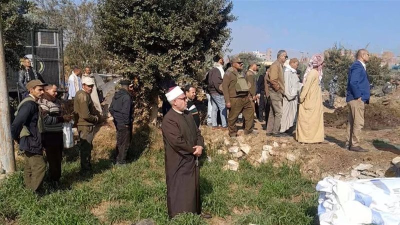 متابعة الشيخ عبد