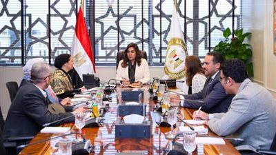 منال عوض: 