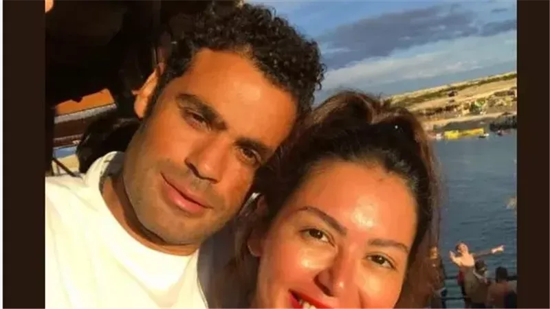 لقاء الخميسي وزوجها