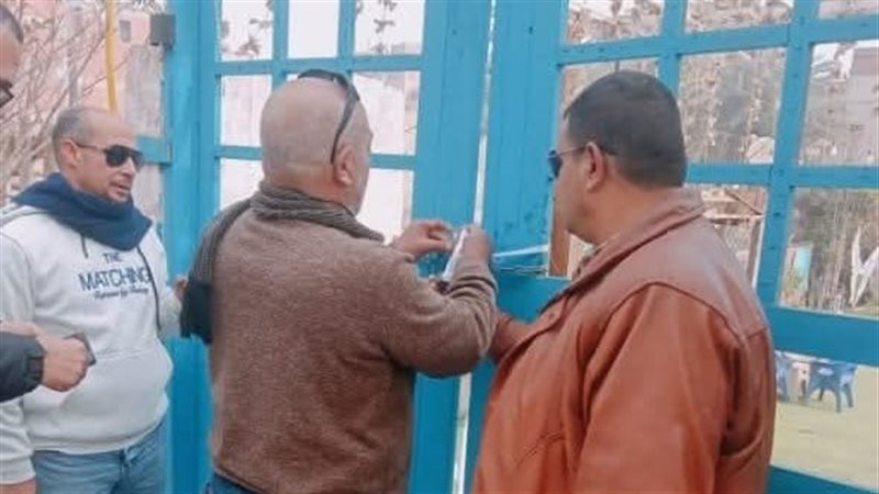 غلق المحال - أرشيفية