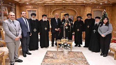 قيادات الدولة والشخصيات العامة يهنئون البابا تواضروس بعيد الميلاد المجيد
