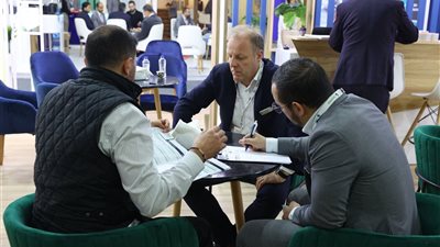 بلاستيكس2026 يفتتح أبوابه في القاهرة ببرنامج مؤتمرات جديد ومشاركة صناعية دولية