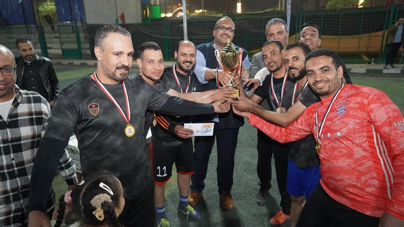 تسليم جوائز الدورة