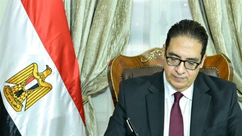 رئيس جامعة القاهرة