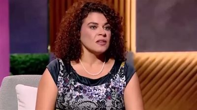 رجعولنا الصيف تاني.. منى هلا تثير الجدل بطلب غريب |فيديو 