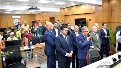 محافظ الدقهلية يتابع أعمال النظافة ورفع الإشغالات بمحيط الكنائس