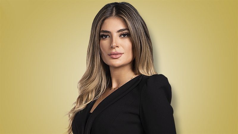 المذيعة لما جبريل