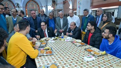 رئيس جامعة القاهرة يتابع الخدمات بالمدينة الجامعية بمنطقة بين السرايات 