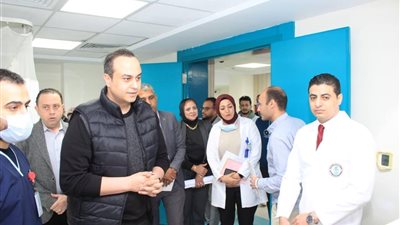 رئيس هيئة الرعاية الصحية يجري جولة تفقدية مفاجئة على المنشآت الصحية بجنوب سينا