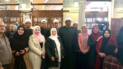 شومان يلتقي ذوي الهمم بالجامع الأزهر.. ويؤكد أهمية رفع الوعي بلغة الإشارة